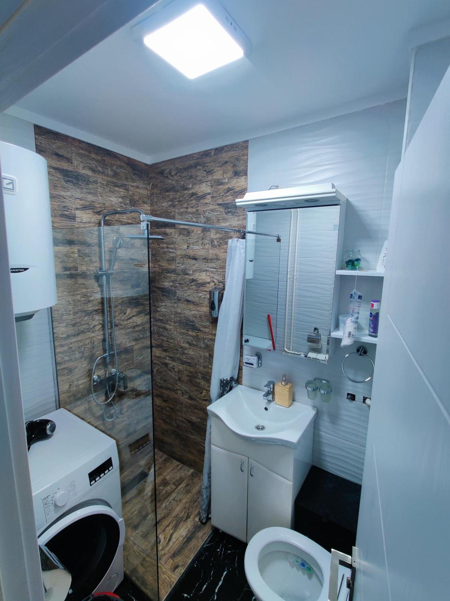 Ana Apartment Novi Sad Eksteriør billede