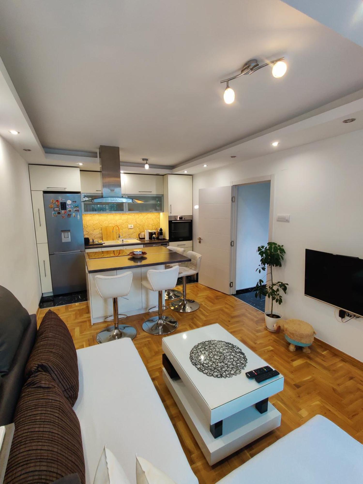 Ana Apartment Novi Sad Eksteriør billede